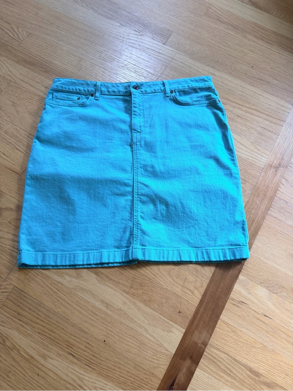 Ladies Size 16 REG "L.L. Bean" Teal Denim Mini Skirt GUC